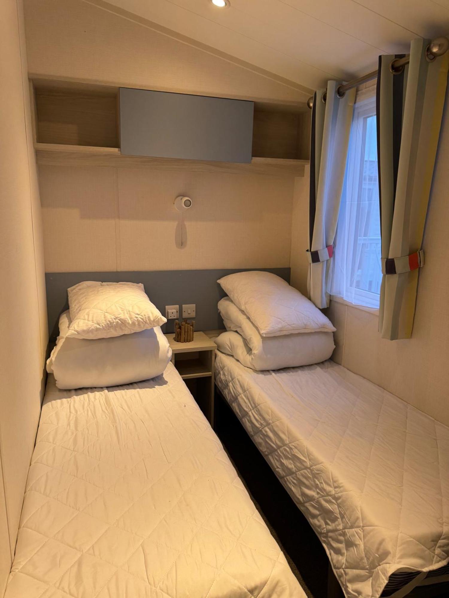 Chalet 3 Bedroom Stunning Caravan Justin Rhyl